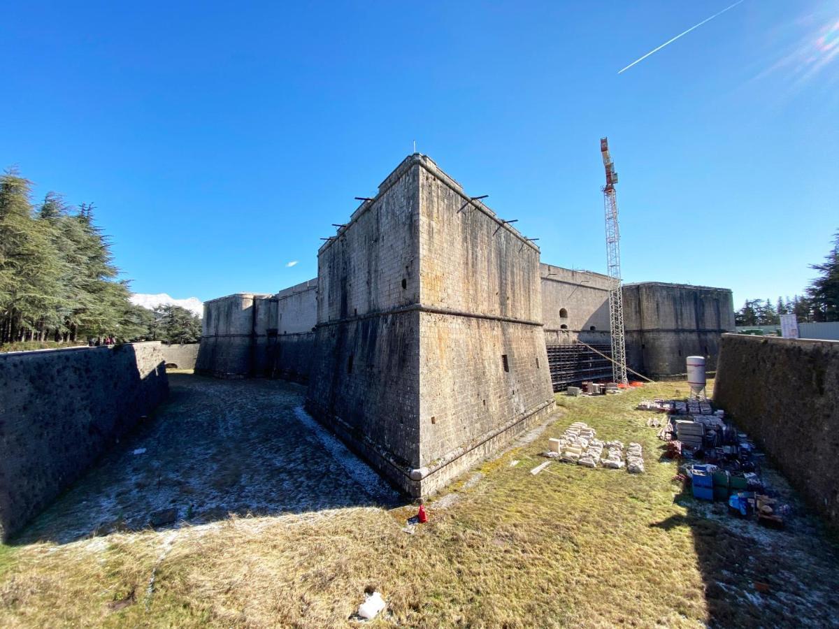 Casa San Bernardino - Private Parking LʼAquila Exterior foto