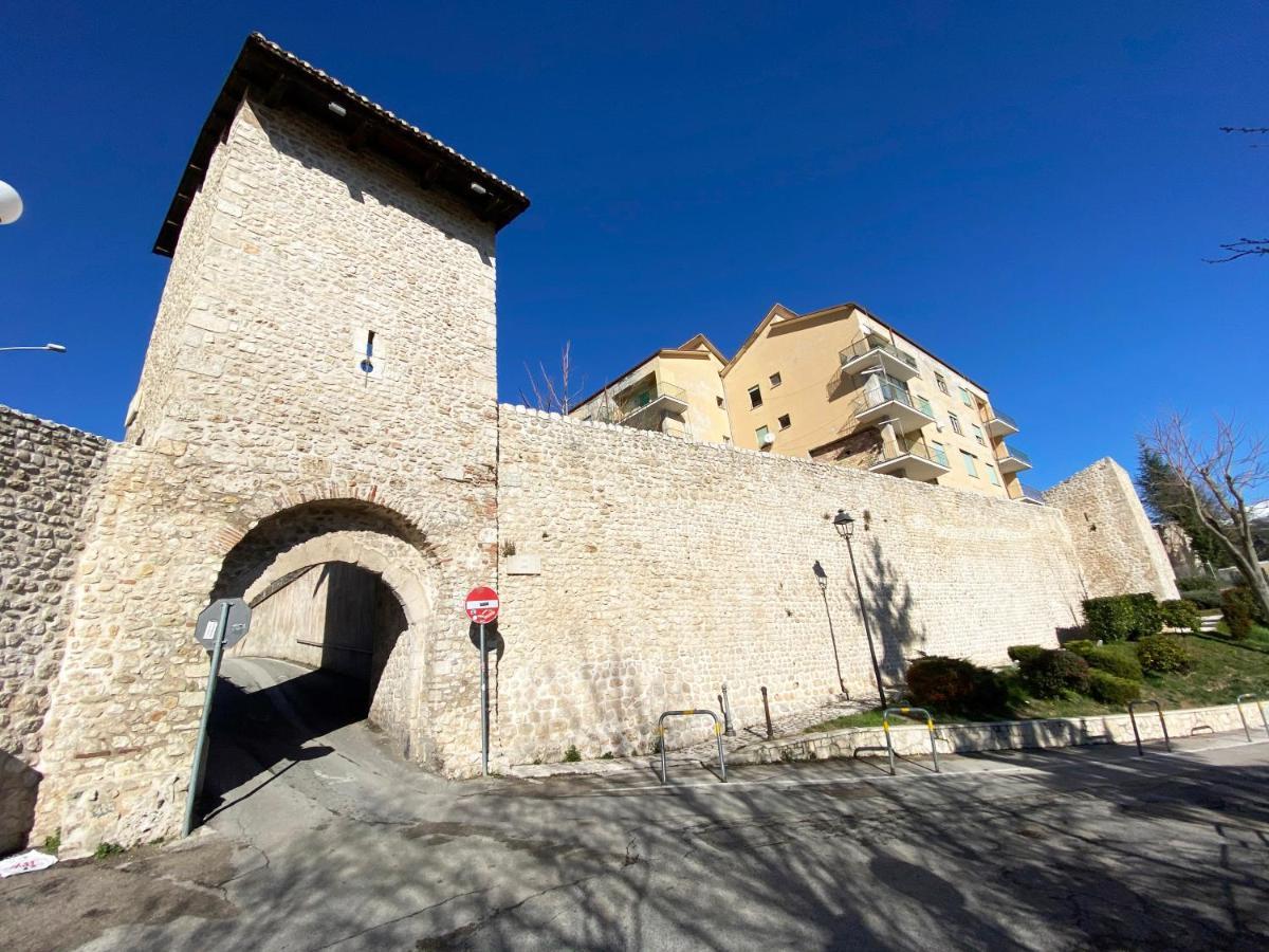 Casa San Bernardino - Private Parking LʼAquila Exterior foto