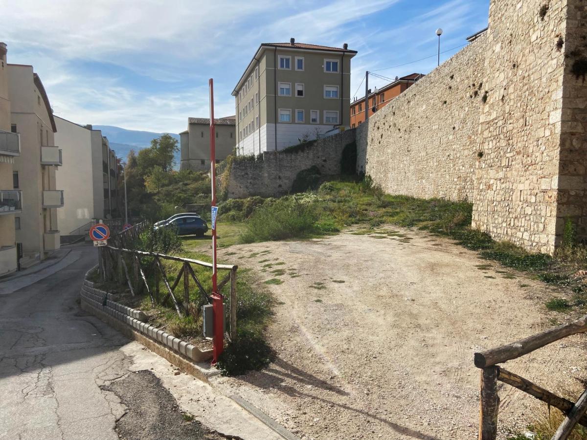 Casa San Bernardino - Private Parking LʼAquila Exterior foto